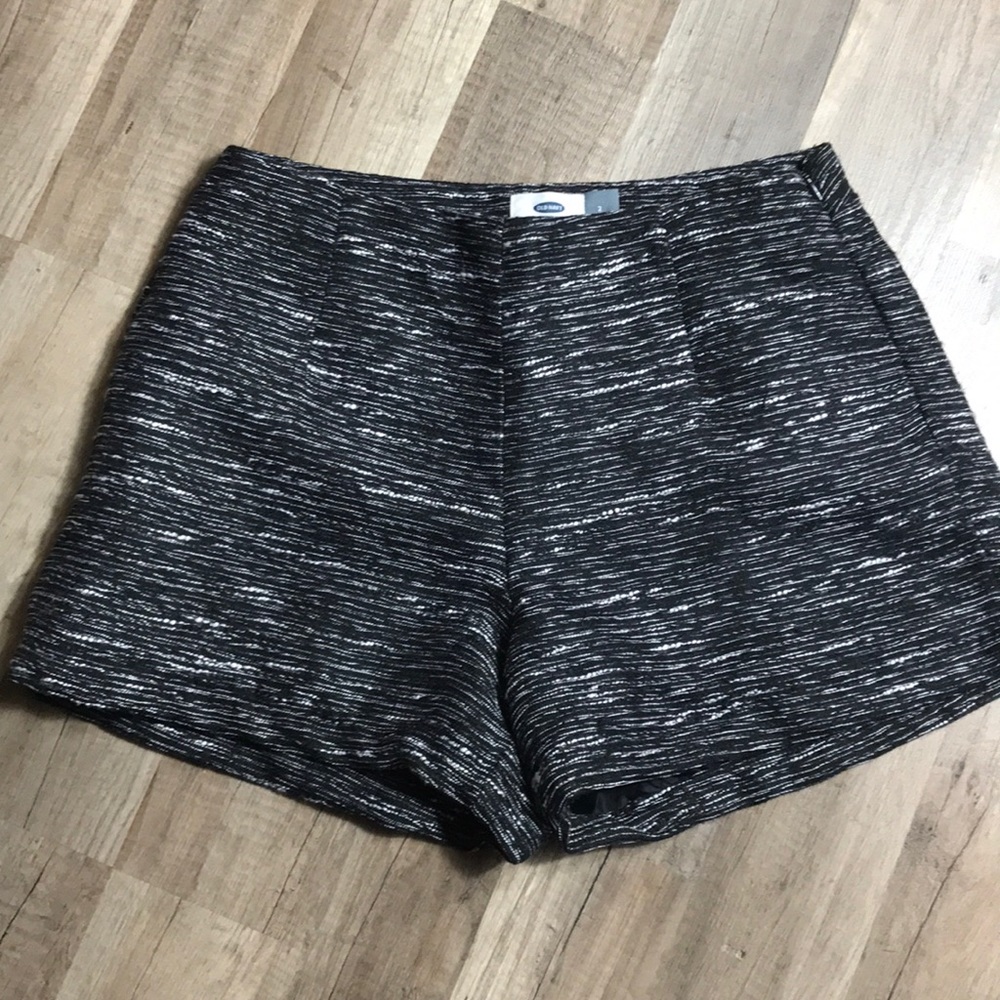 High waisted old navy dress shorts. Never worn.